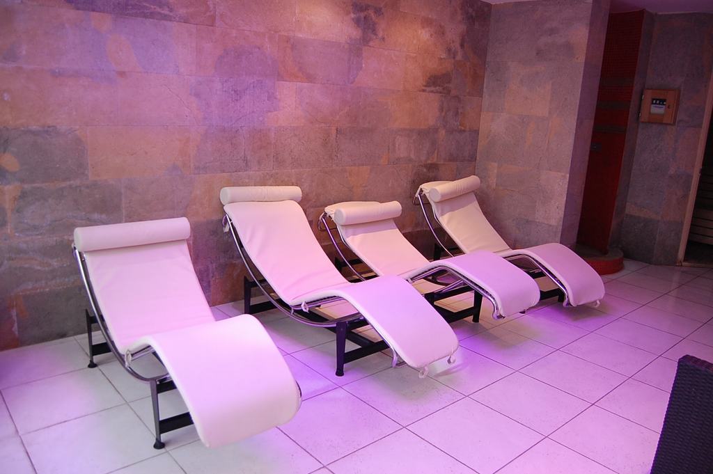 Cazare in Oradea - HOTEL AQUA - Oradea-baile1mai Cazare in Oradea - HOTEL AQUA - Oradea-baile1mai