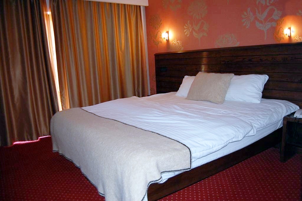 Cazare in Oradea - HOTEL AQUA - Oradea-baile1mai Cazare in Oradea - HOTEL AQUA - Oradea-baile1mai