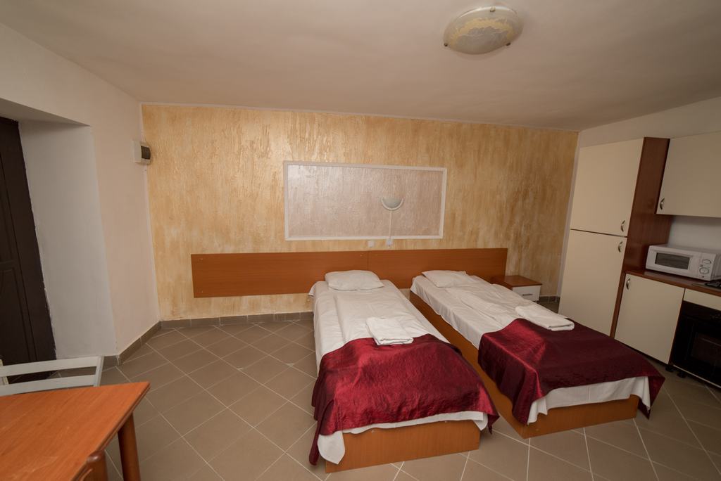 Cazare in Oradea - PENSIUNEA RECIDENCY - Oradea Cazare in Oradea - PENSIUNEA RECIDENCY - Oradea