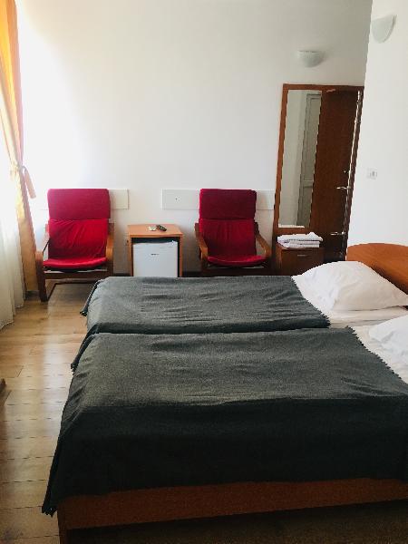 Cazare in Oradea - PENSIUNEA JUNIOR - Oradea